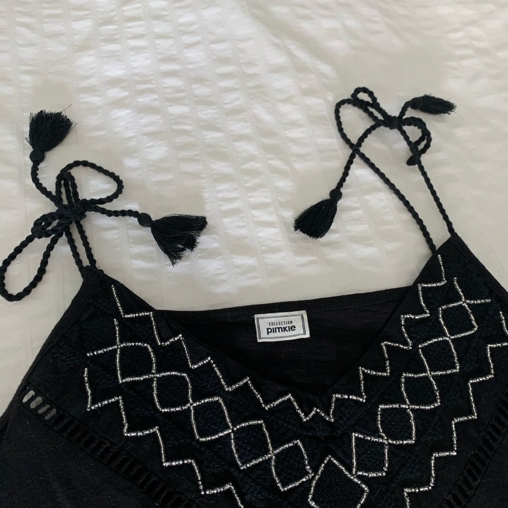 Embroidered Tank Top - Picture 6 of 6